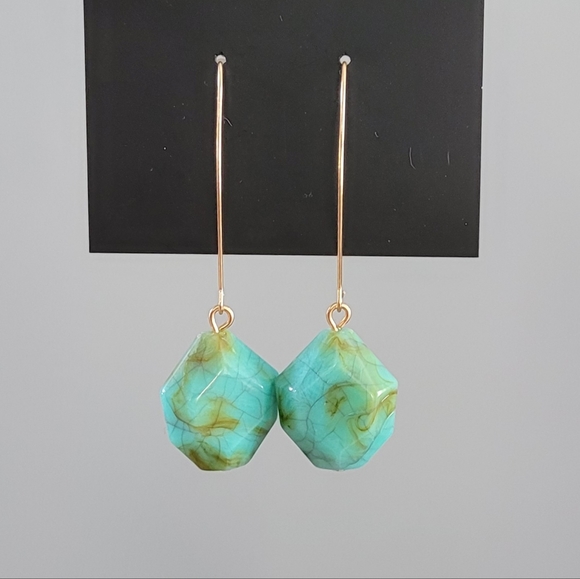 New York and Company Earrings - Picture 4 of 7